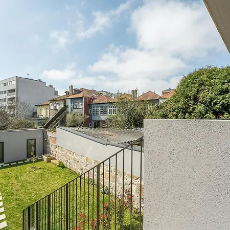 Guestready - The Mythic