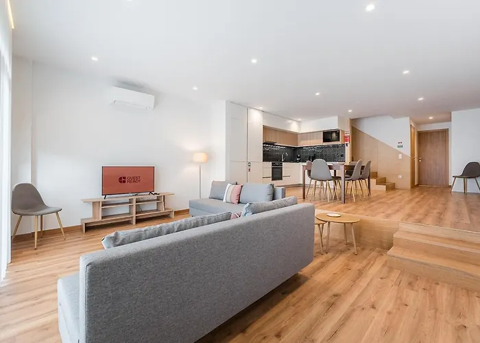 Guestready - The Mythic *