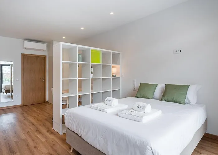 Guestready - The Mythic *