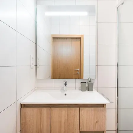 Guestready - The Mythic Порту