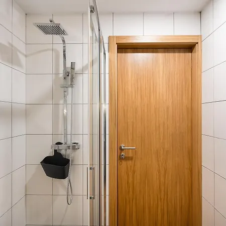 Guestready - The Mythic * Порту