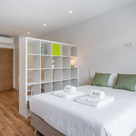 Guestready - The Mythic *