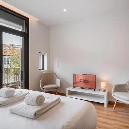 Guestready - The Mythic *